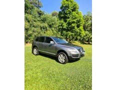 Volkswagen Touareg V8 4.2L (2005) – New Air Suspension, Low Mileage